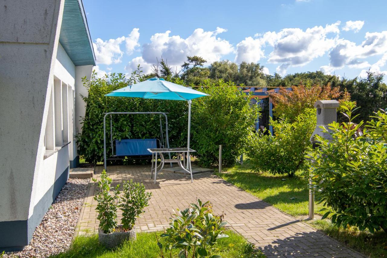 Bungalow Am Waldrand Barth Exterior foto
